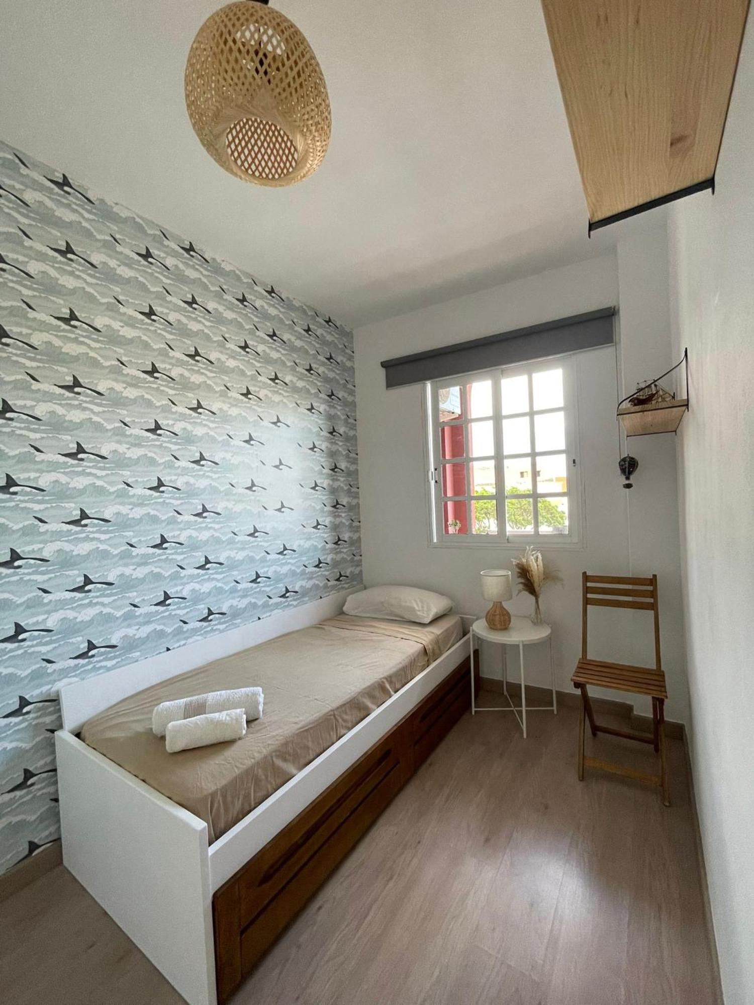 Seaside Paradise - 2 Bedroom Apartment With Ocean Views & Air Conditioning In Playa San Juan Bagian luar foto
